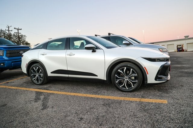 2023 Toyota Crown XLE