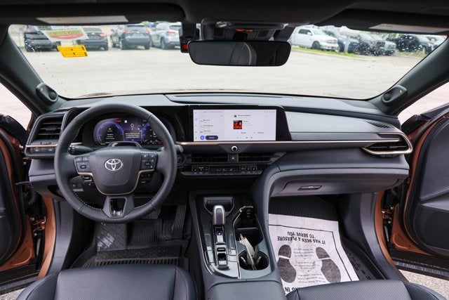 2025 Toyota CROWN Limited