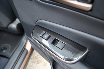 2025 Toyota CROWN Limited