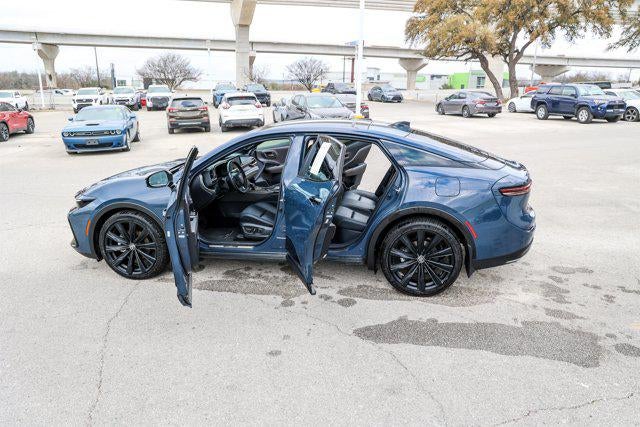 2025 Toyota CROWN Nightshade