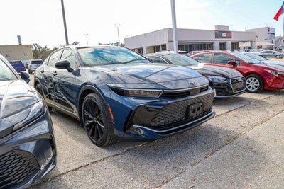 2025 Toyota CROWN Nightshade