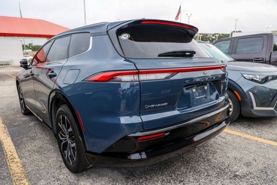 2025 Toyota Crown Signia XLE