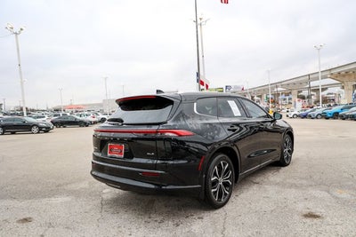 2025 Toyota CROWN SIGNIA XLE