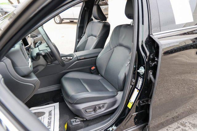 2025 Toyota Toyota Crown Signia XLE