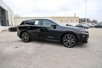 2025 Toyota CROWN SIGNIA XLE