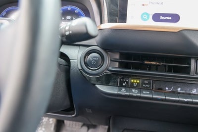 2025 Toyota CROWN SIGNIA Limited