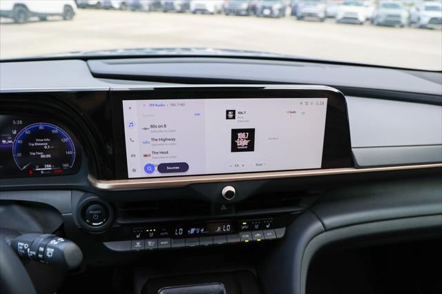 2025 Toyota Toyota Crown Signia Limited