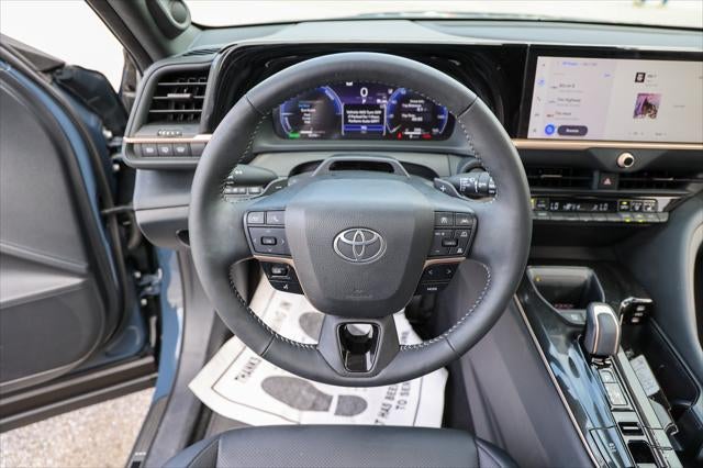 2025 Toyota Toyota Crown Signia Limited