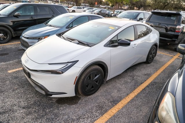 2026 Toyota PRIUS LE