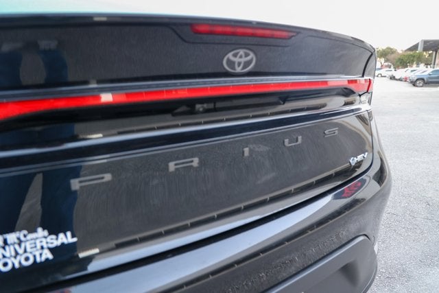 2025 Toyota PRIUS LE