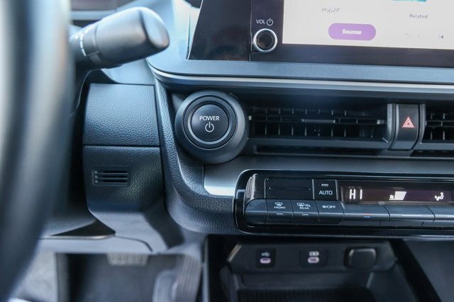 2025 Toyota PRIUS LE