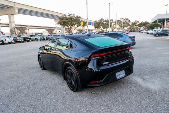 2025 Toyota PRIUS LE