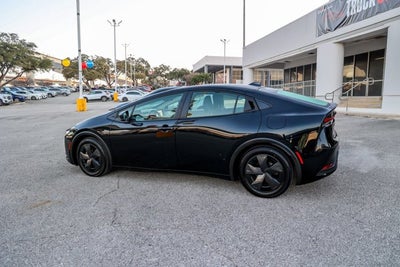 2025 Toyota PRIUS LE