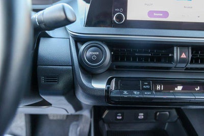 2025 Toyota PRIUS LE