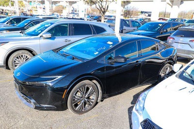 2024 Toyota PRIUS XLE