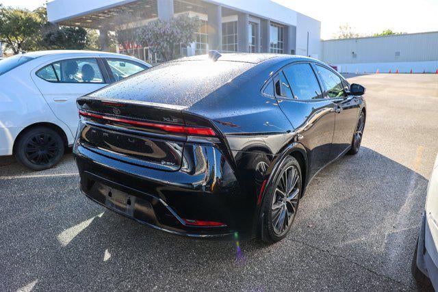 2024 Toyota PRIUS XLE