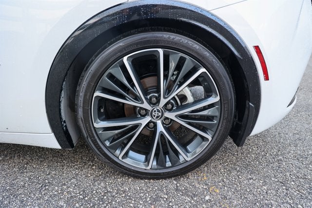2023 Toyota Prius XLE