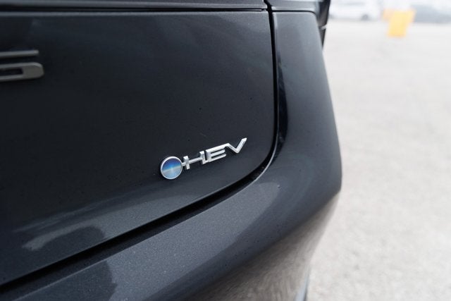 2024 Toyota PRIUS XLE