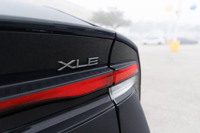 2024 Toyota PRIUS XLE