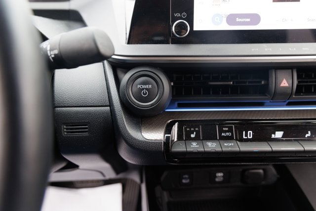 2024 Toyota PRIUS XLE