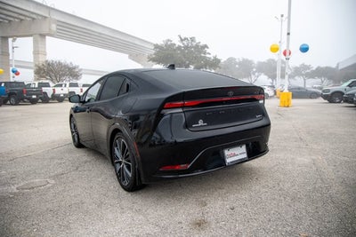 2024 Toyota PRIUS XLE