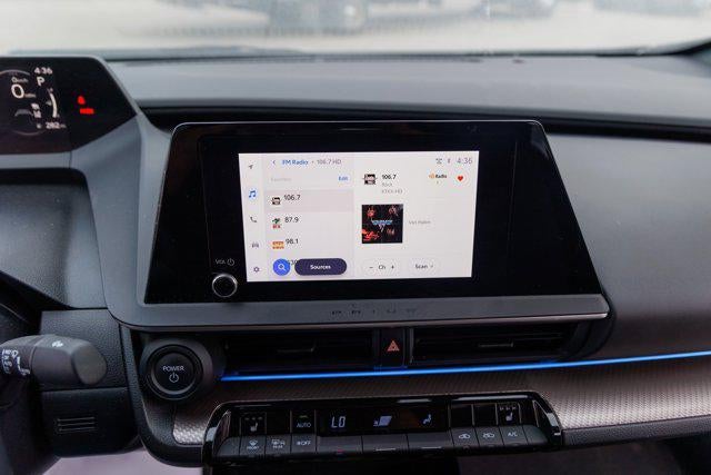 2024 Toyota PRIUS XLE