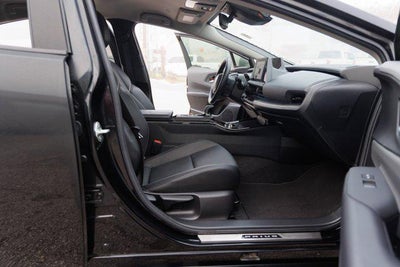 2024 Toyota PRIUS XLE