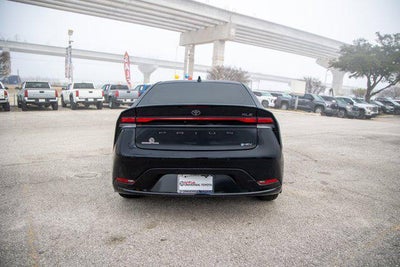 2024 Toyota PRIUS XLE