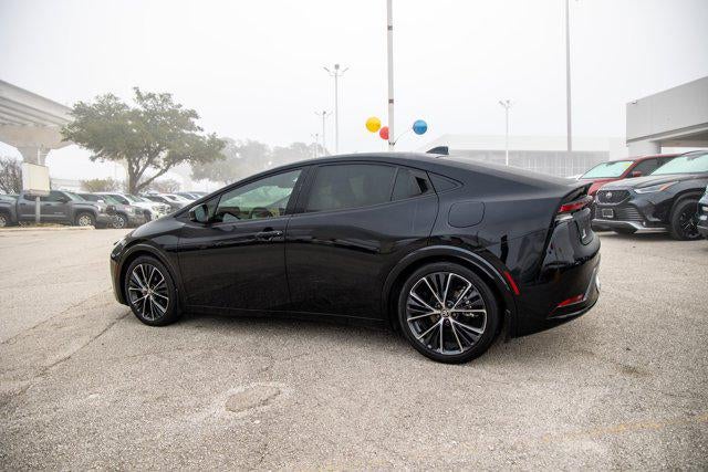 2024 Toyota PRIUS XLE