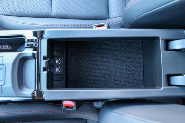 2025 Toyota Prius XSE SE