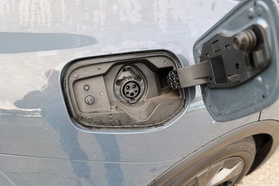 2025 Toyota Prius SE SE