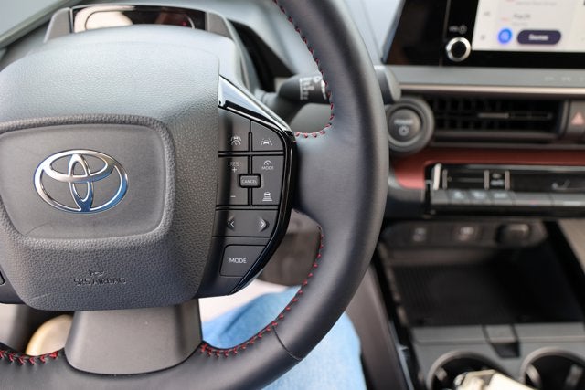 2025 Toyota Prius SE SE