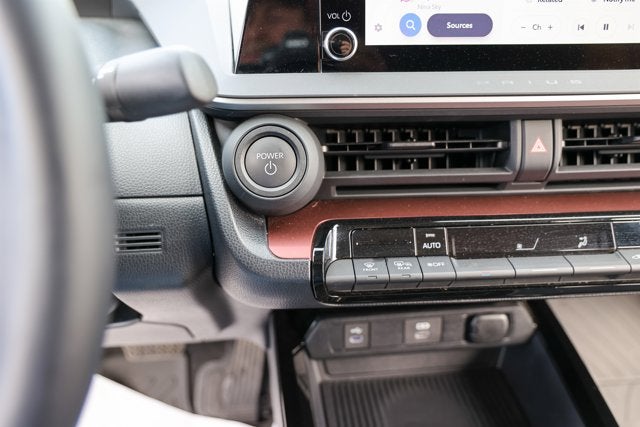 2025 Toyota Prius SE SE