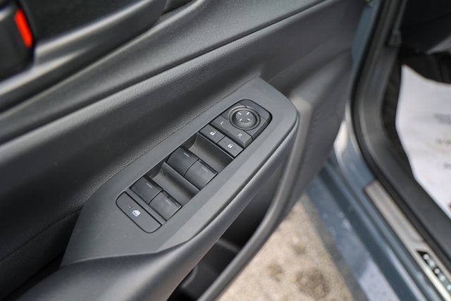 2025 Toyota Prius SE SE