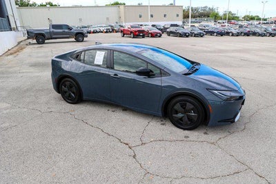 2025 Toyota Prius SE SE