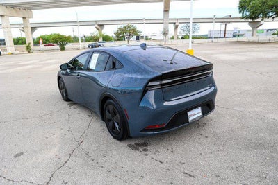 2025 Toyota Prius SE SE