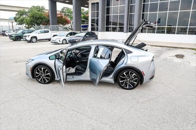 2025 Toyota Prius Plug-in Hybrid XSE