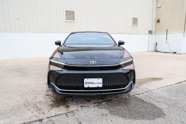 2025 Toyota CROWN Platinum