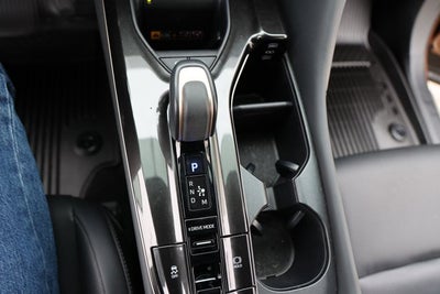 2025 Toyota CROWN Platinum