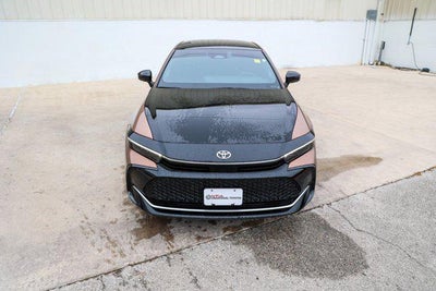 2025 Toyota CROWN Platinum