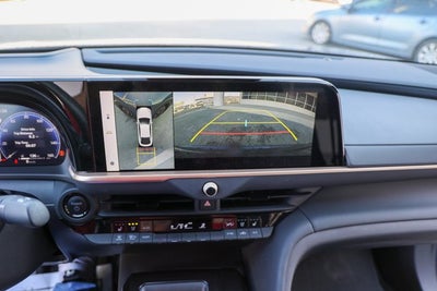 2025 Toyota CROWN Platinum