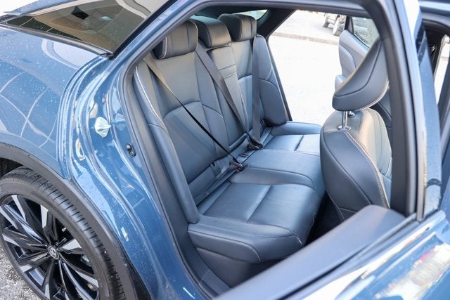 2025 Toyota CROWN Platinum