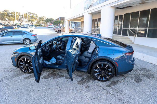 2025 Toyota CROWN Platinum