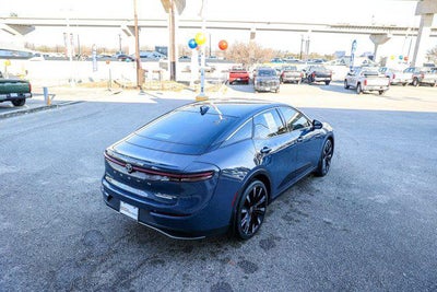 2025 Toyota CROWN Platinum