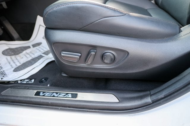 2023 Toyota Venza XLE
