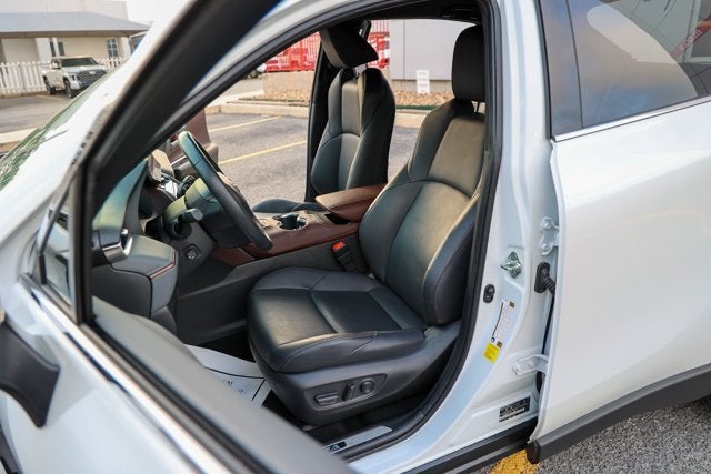 2023 Toyota Venza XLE