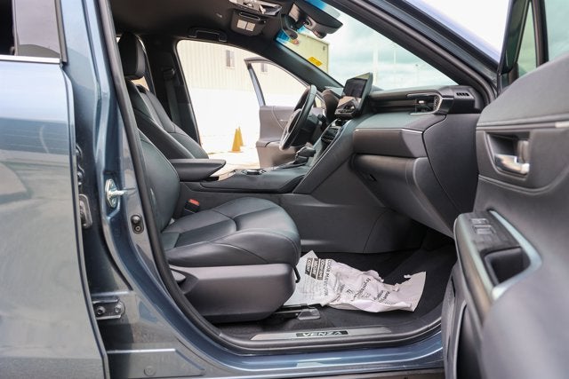 2024 Toyota Venza XLE