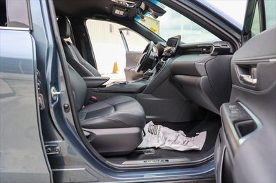2024 Toyota Venza XLE