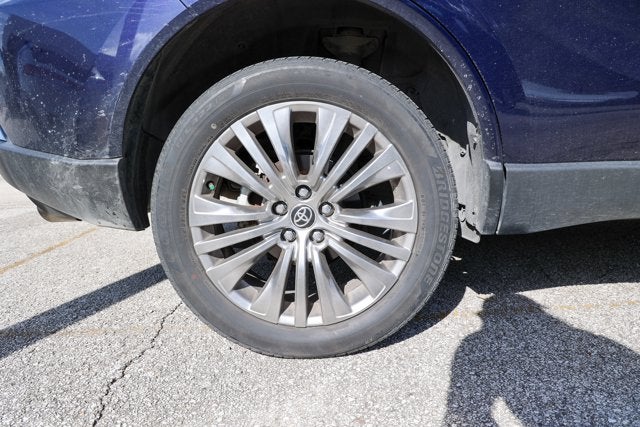 2022 Toyota Venza XLE