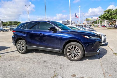 2022 Toyota Venza XLE